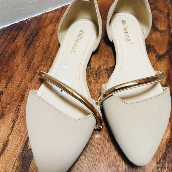 NWT Low-heel Pointed-toe Slip-on Nude Shoe. Size 7 - Picture 1 of 3